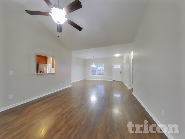 Foto del edificio - 809 Ellyson Dr