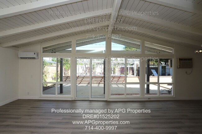 Building Photo - 636 S Gilbuck Dr