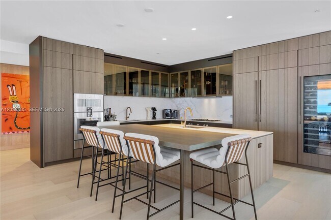 Foto del edificio - 8955 Collins Ave
