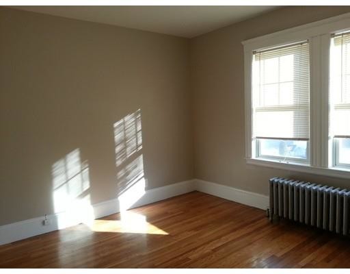 Building Photo - 692-694 Boylston St