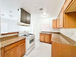 Building Photo - 66369 Buena Vista Ave