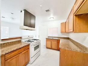 Building Photo - 66369 Buena Vista Ave