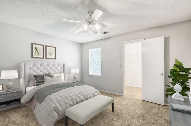 Bedroom - Rivoli Run Apartments