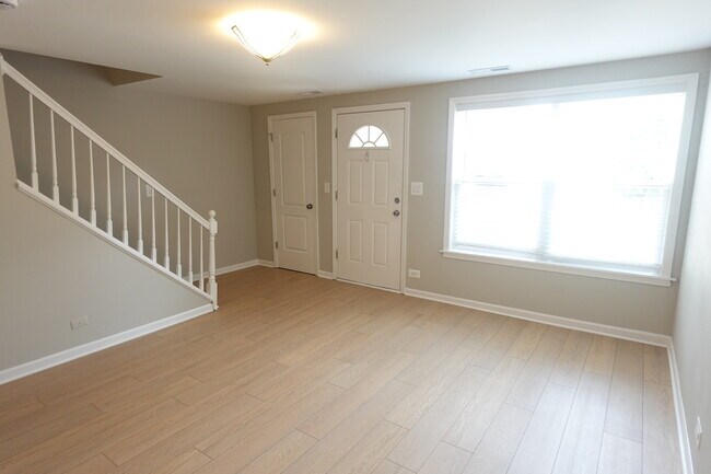 Building Photo - 2021 Berkshire Cir