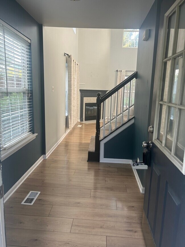 Foto del edificio - 3021 Serenity Ln