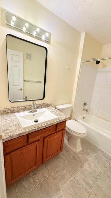 Foto del edificio - 3044 Westminster Dr