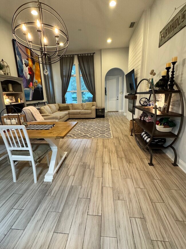 Foto del edificio - 55 Cortona Ln