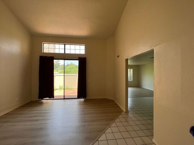 Foto del edificio - 3652 Agate Way