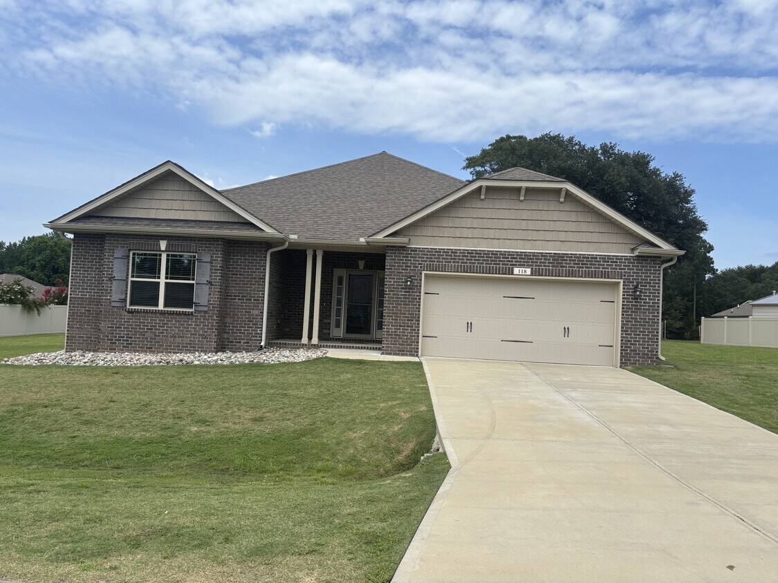 Foto principal - 118 Preserve Dr