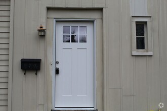 Building Photo - 970 Sells Ave
