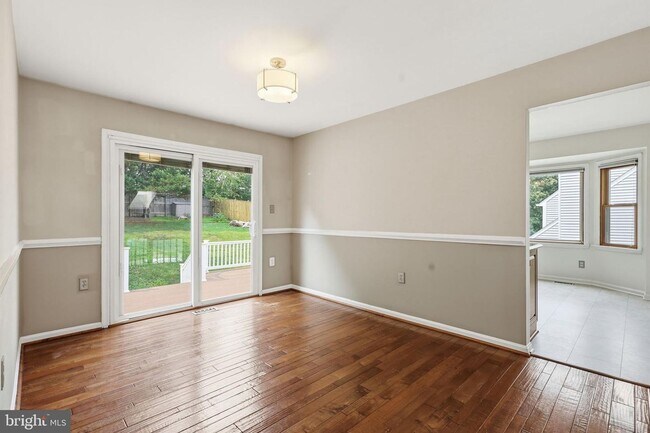 Foto del edificio - 7690 Green Garland Dr