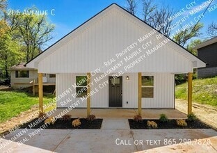 Building Photo - 206 Ave C