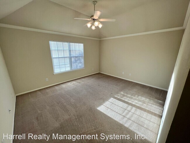 Building Photo - 408 Chapel Trail Cir