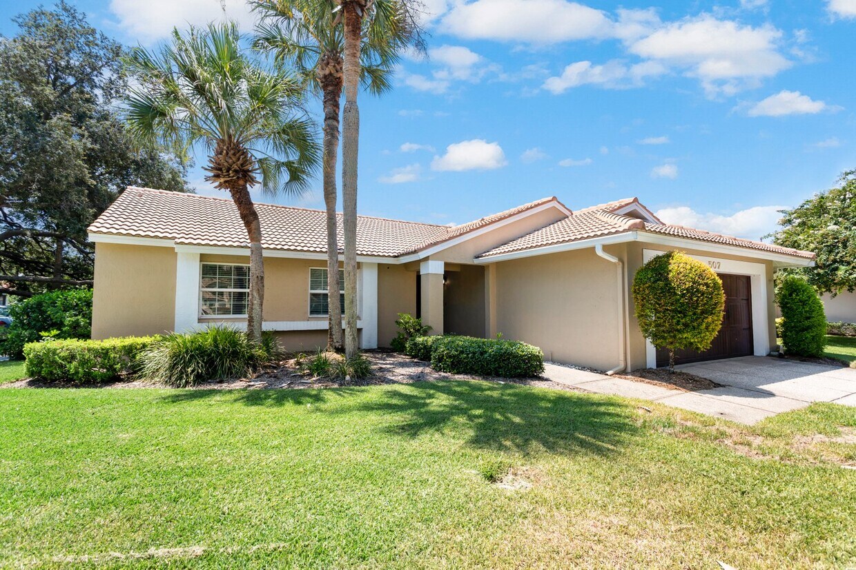 Foto principal - 507 Padua Cir NE