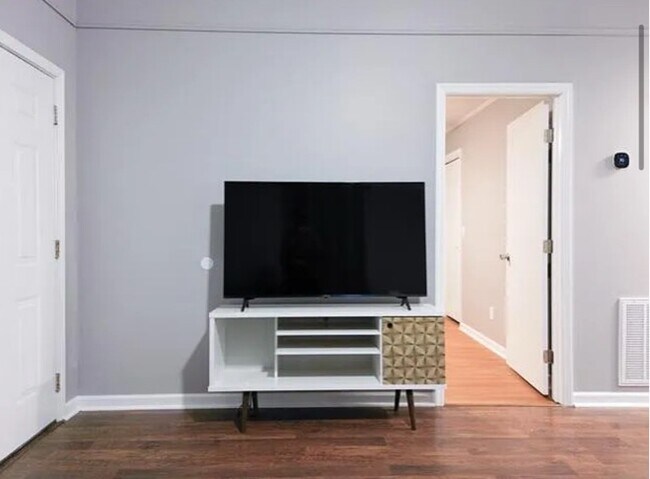 Foto del edificio - 356 Kingview Dr