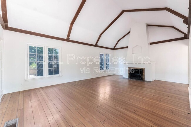Building Photo - 1612 N Genesee Ave
