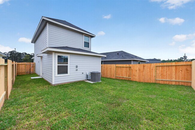 Building Photo - 2037 E Gemini Dr