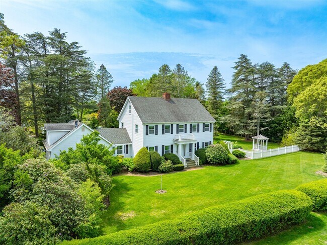 Building Photo - 110 Sleepy Hollow Ln