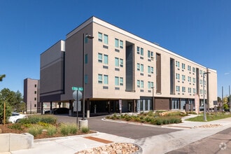 Building Photo - Sable Station