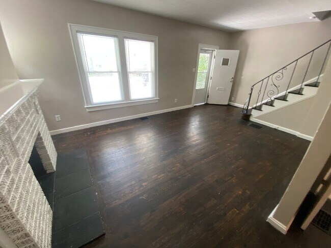 Foto del edificio - 428 E Lane Ave