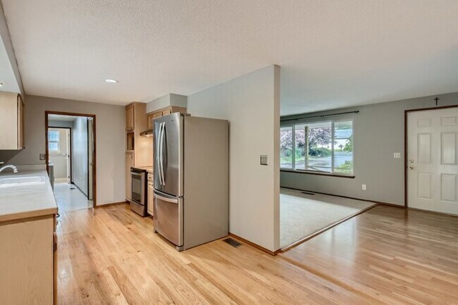 Building Photo - 11320 86Th Avenue E, Puyallup, WA, 98373