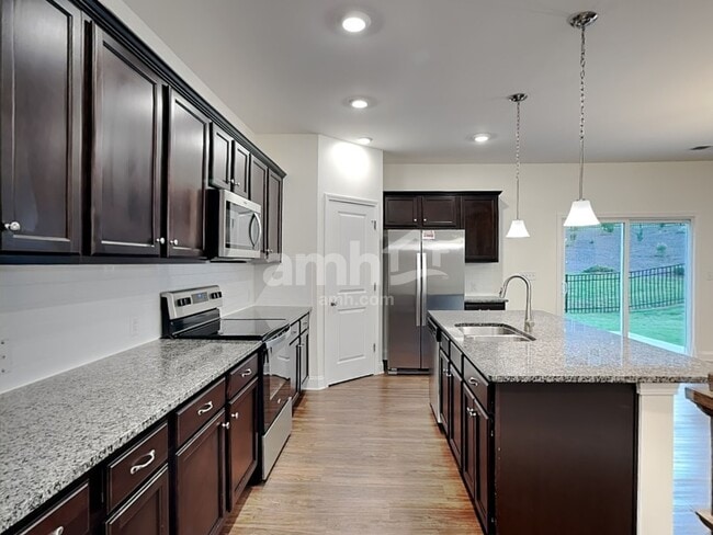 Building Photo - 103 Garrison Grv Ct