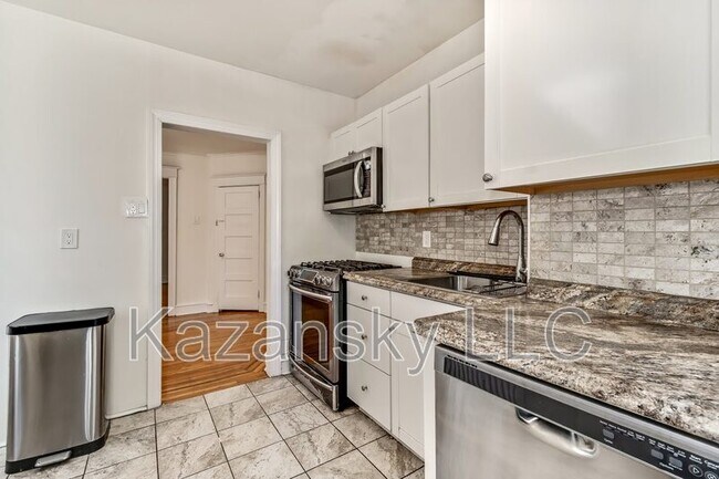 Foto del edificio - 6737 N Lawrence St
