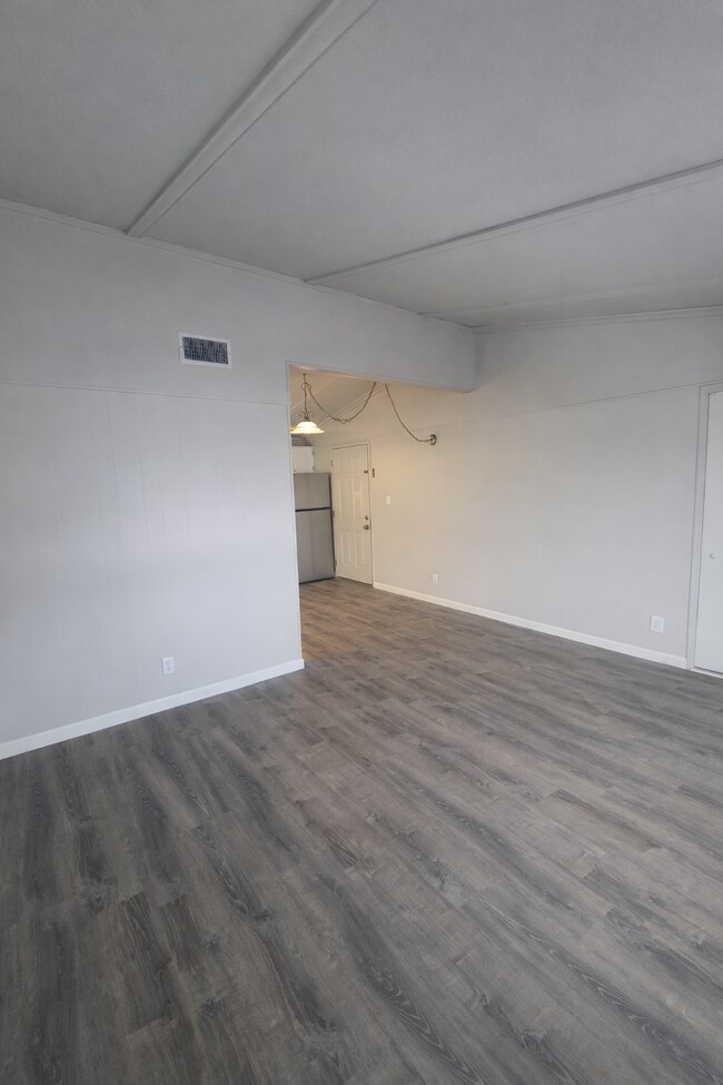 Foto del edificio - 6003 Burns St