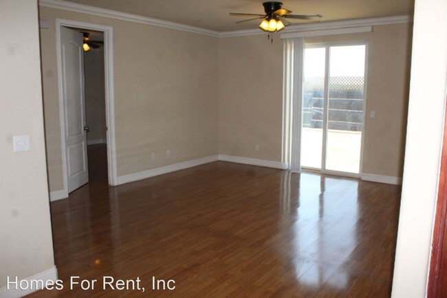 Building Photo - 4 br, 2 bath House - 1093 W. Forest Ave
