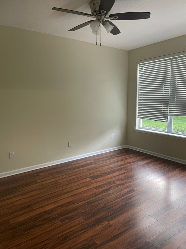 Building Photo - Beautiful Home in Twin Leaf! Available Now!!