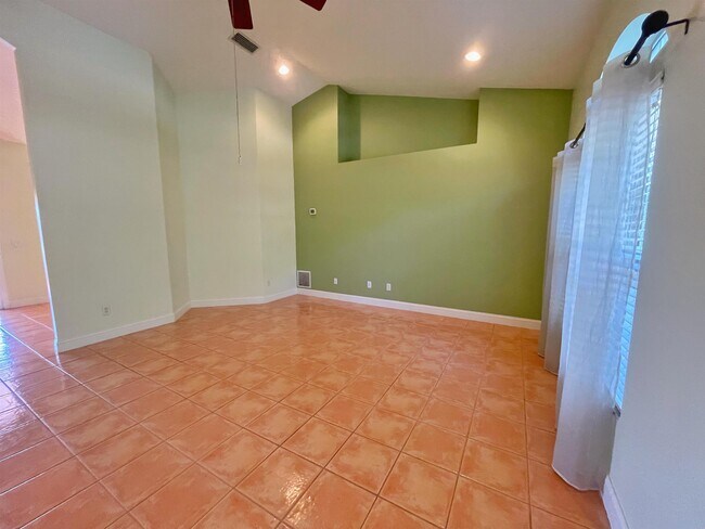 Building Photo - 153 Kings Quarry Ln