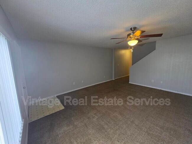 Foto del edificio - 2260 Fluorshire Dr