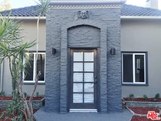 Building Photo - 8538 N W Knoll Dr