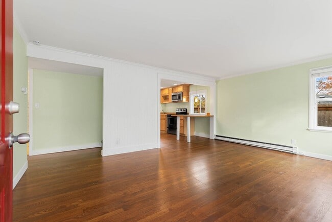 Photo - $1000 one-time rental concession! 3 Bedroom Home in the Heart of W Seattle!