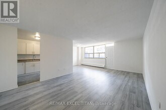 Building Photo - 5 Glamorgan Ave