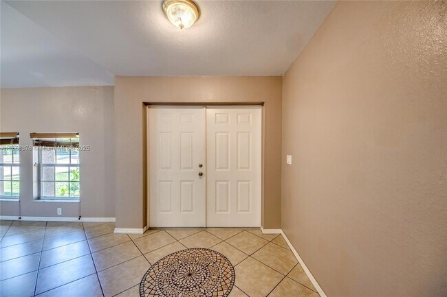 Foto del edificio - 1601 SW 19th St