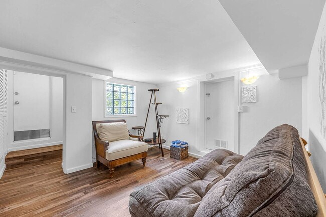 Foto del edificio - 217 S Atlantic Ave