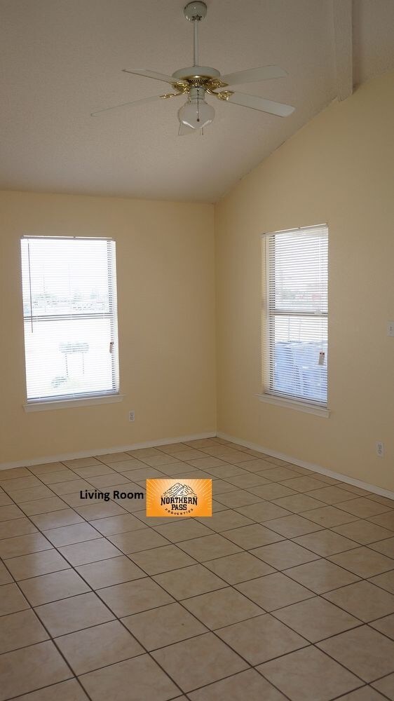 3 Bedroom Triplex Move In Special Apartment For Rent In El Paso Tx Apartments Com