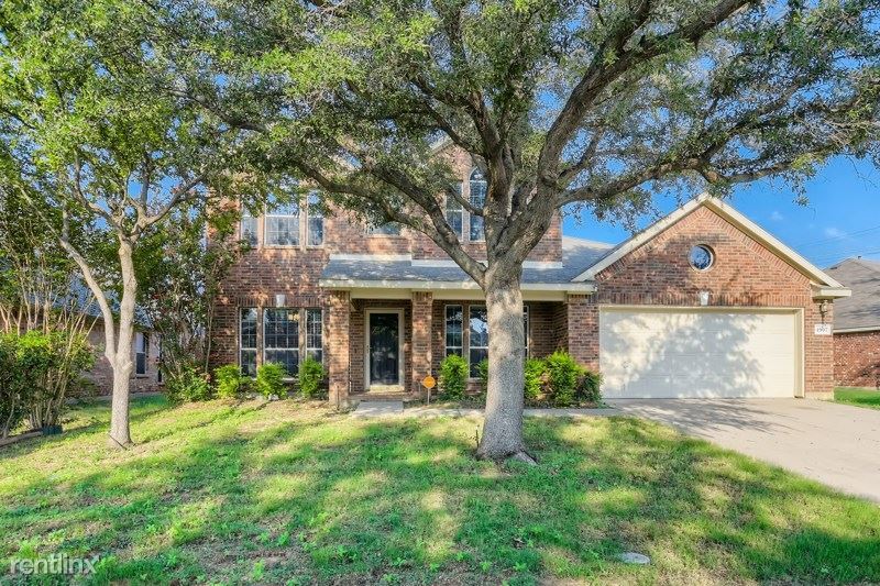 4 br, 2 bath House 4907 Screech Owl Lane House Rental in Grand Prairie, TX