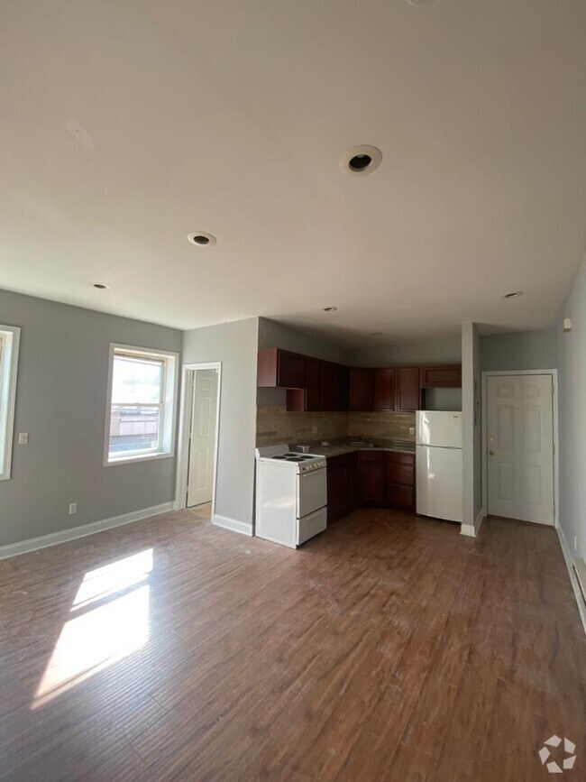 Apartments for Rent in 19145