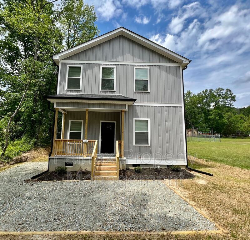 Primary Photo - 2805 Dearborn Dr