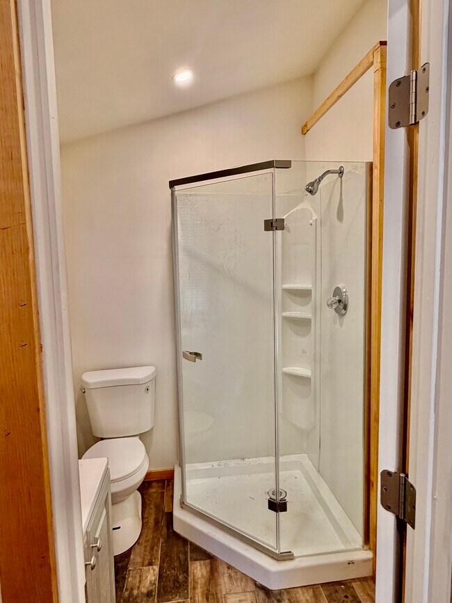 Foto del edificio - 25890 Wayne Rd