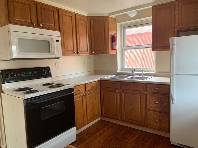 Foto del edificio - 287 N Locust Point Rd
