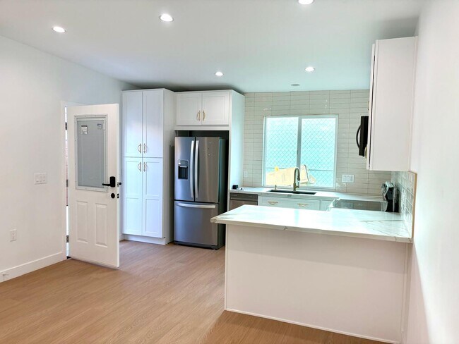 Foto del edificio - 10775 W Olympic Blvd