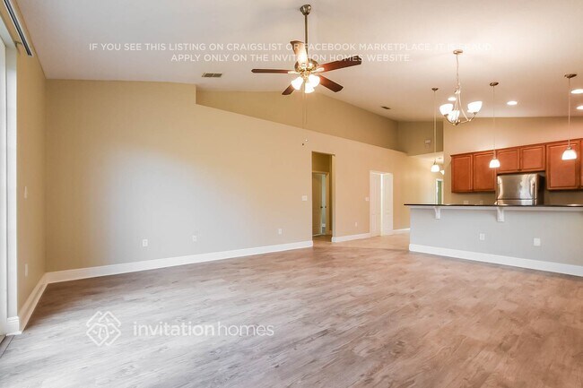 Foto del edificio - 527 Hibiscus Cove Dr