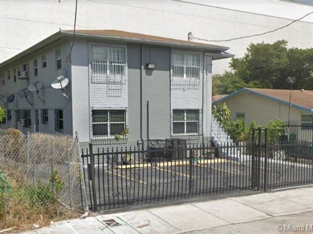 Primary Photo - 345 NW 35th St