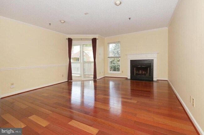 Building Photo - 1524 Lincoln Way