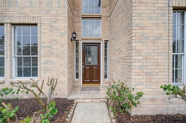 Building Photo - 11906 Dinosaur Valley Dr