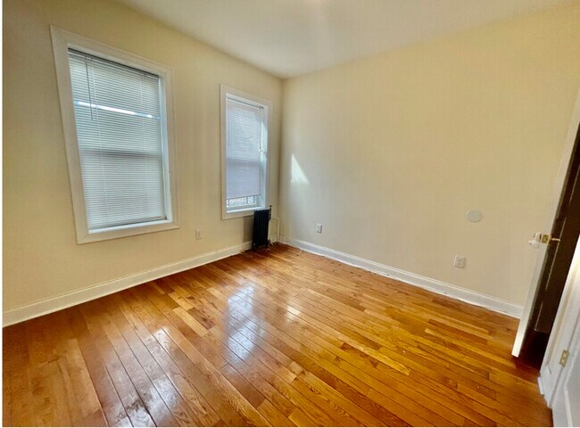 Building Photo - 266 Monticello Ave