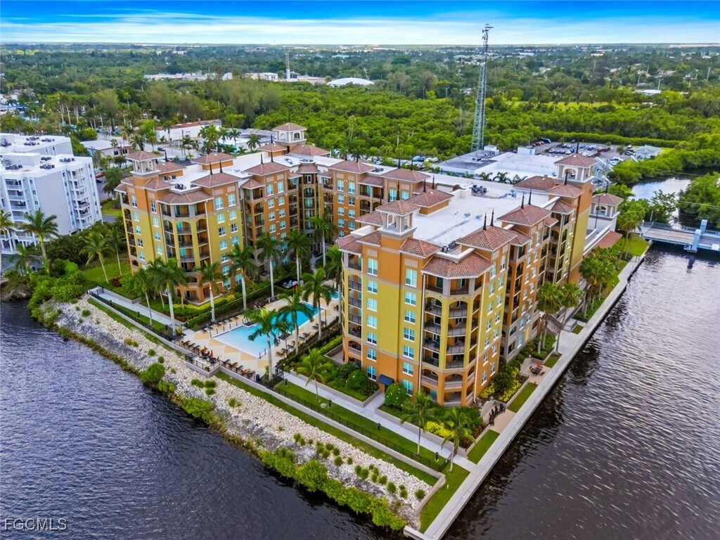 Foto principal - 2825 Palm Beach Blvd